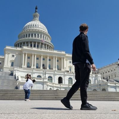 _MihailDimitrov's profile picture. Проповедник на заедност и последователност. Абсолютист за свободата на словото.
Българин, настроен пробългарски.
°Образованието трябва да е висша ценност°