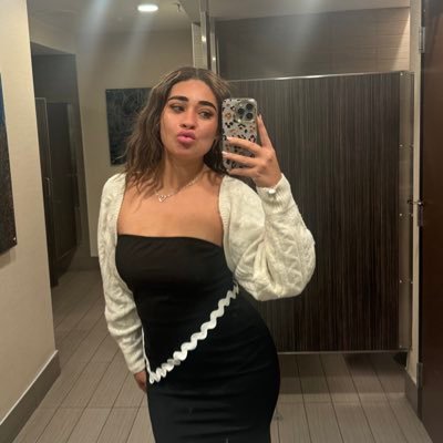 thatsokennedi's profile picture. 