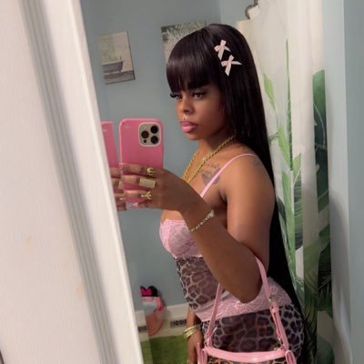 TikTok📸&👻:alexianazhae | little miss virgo♍️| GIRL MOMMY AF💕🎀