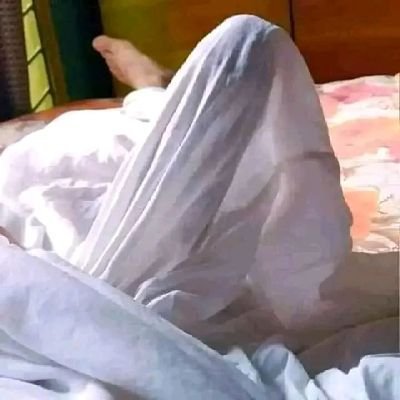 با پردہ دیندار مومنہ عالمہ قاریہ مفتی نمازی عبادت گذار عورتوں کی پاک شرم گاہوں کا رکھوالا ایک دیندار مولوی پیر