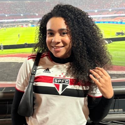 tainaravss's profile picture. spfc e developerrr. 🇾🇪👩🏽‍💻
