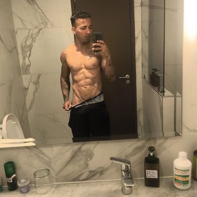 creador contenido 📹🔞
colaboración dm /venta de contenido 💦
morenito 23 cm 🤤🤤 /disponible 24/7