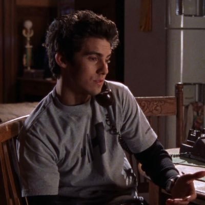 your resident book slut and lover of rockstars, fae, vampires, badass female leads, moody fictional men and milo ventimiglia ✧ cherry box set gang ✧