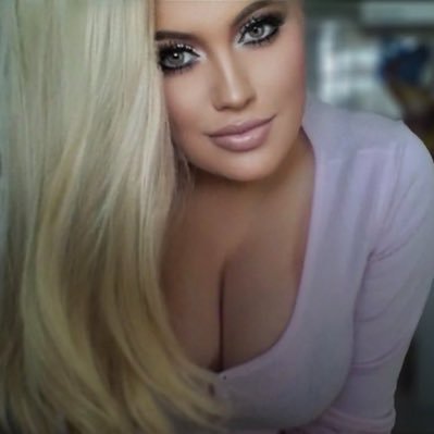 Lucyluna568042's profile picture. Your favorite naughty blonde who needs a camera man ☺️ 19✨