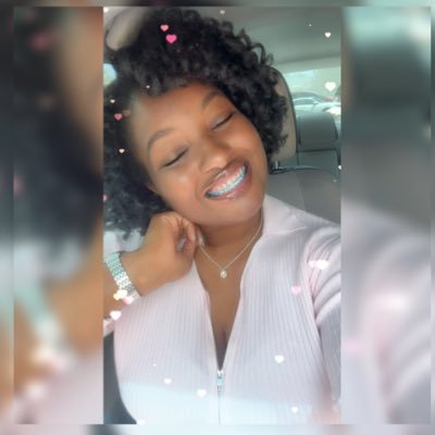 Mother of Awesomeness•Sports Lover•Bandwagon Kicker•Kitchen Switcher•Regular•Plus Supreme👸🏾•USM Alumna 👩🏾🎓• #SMTTT•🌞♓️|🌙♓️|⬆️♏️•