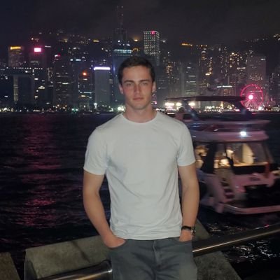 LiteralCul64091's profile picture. Comunidad de amantes de la lectura, literatura y textos bonitos.