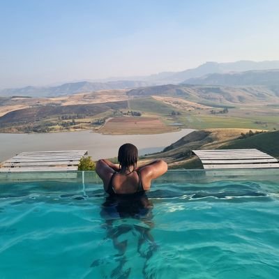 GuguNjoko's profile picture. VIP TOILET HIRE LADY🚻