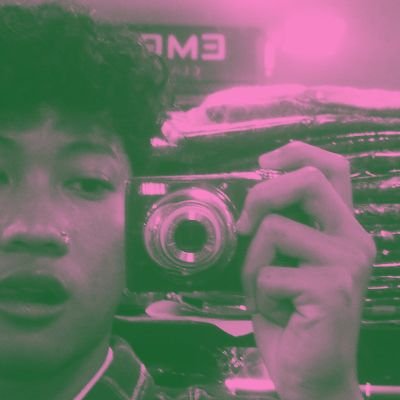 20 | ♐ | ENFP | kinda discreet | unavailable