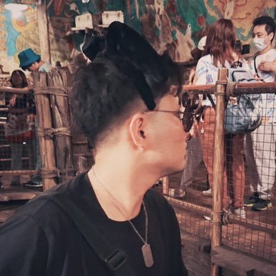 Zgeneration1915's profile picture. Ｚ世代 スポーツ観戦･運動愛好家週末は必ず運動 株式投資･資産運用･イノベーション起業･事業化･セミナー積極参加中･興味あるのは教育･AI･エンジニア中心、特に生成AI 未来 ある子供たちのために何を残せるのか、残さなければならないのか常に思考中 まずはインプットのために活用中 有益な情報は随時リポスト🙇