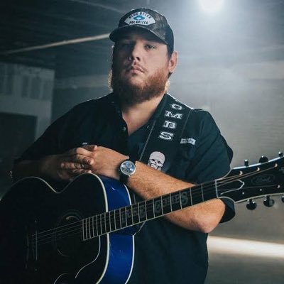 luke_combs317's profile picture. Hey what's yup I chose you as the GIVEAWAY add me as a friend then send me a pay me message