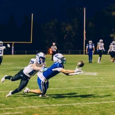 |C/O 2028 ATH| |11.3 100m | |#2 DB IN THE STATE| |Cambridge Isanti HS| |4.70 40| |Bench 235| |Clean 225| |5’10, 175| |763-688-5599| |knoxandrus@gmail.com|