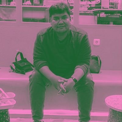 alizanovic's profile picture. write to live. sometimes the other way around.