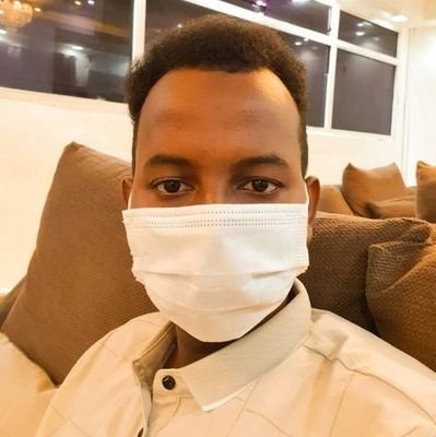 Knowledgeable analyst on political affairs. Expert in policy and current events.