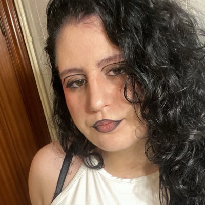 incomparable en todo, campeona de maldades, vieja, bruja y puta de toda la vida