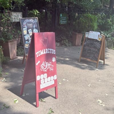 カクヨムにて小説をアップロードしています。
ホラー、ミステリーが好きです。
https://t.co/gy4Z78XQCB