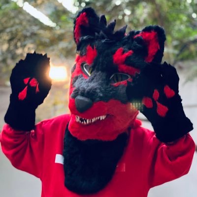 * WELCOME *
Fursuit maker🦊🐺
Commissions status: OPEN
shipping worldwide✨