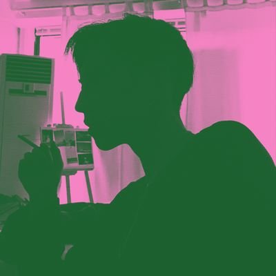 xaviereze's profile picture. 