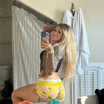 top .12% on OF 💙welder/mechanic/Jeeps/diesel trucks/tattoos/lover of fat men 🔧🧑🔧