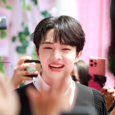 giva_kn's profile picture. Fan acc @zee_pruk @cwrnew (หลัก) !! @mmaxmaxxxx @natasittttt !! @latte_tnc @kkim_pongsaton