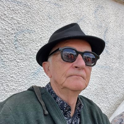 DocRichard46's profile picture. 