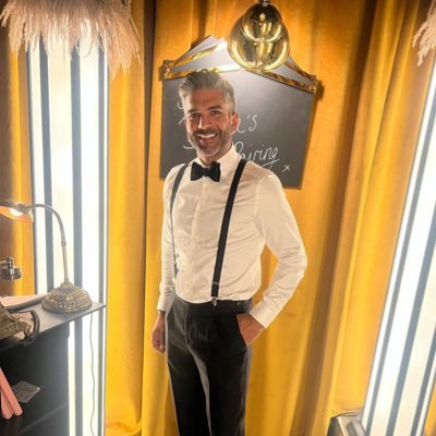 Leedsviv's profile picture. Square Ball addict. Views are my own. Predominantly tweet about LUFC and General Practice. Professional eater, amateur cook.