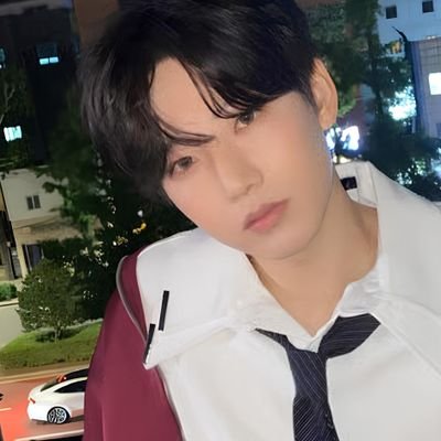 adorbez_jjixuu's profile picture. let's gaurr