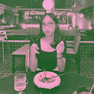 kadang ngereview, kadang ngefangirl ⋅˚₊‧ ୨୧ ‧₊˚ ⋅ normal to dry | medium tan skin | tiktok : soulkeepeer