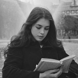 musicophile25's profile picture. yapping and yearning stuff now