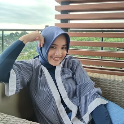 talkharisma's profile picture. journooo @journolyfe