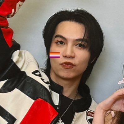 khaotung, i have strong lesbian romantic feelings for you | met fkt x4