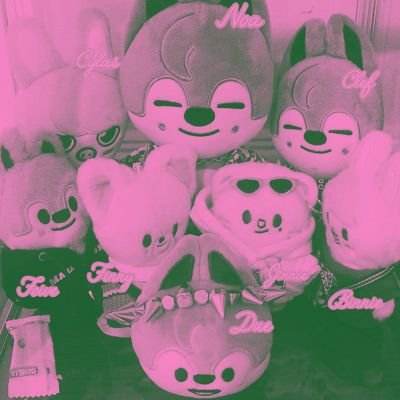Just random gurl who loves K-Pop🎵, 🧭STAY🧭 OT8, 🌹💡B2UTY/Light💡
Mom of 🐺,🦊,🐷🐰, 🥟