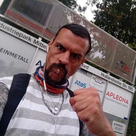Deutscher. In Hanau, Frankfurt am Main Geboren. 84er. Patriot. Der Bundesadler. Der Führer. Original. Diktator. Ich Bin Wieder Da. Ich bin der Teufel. Realität.