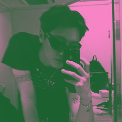 loveschouw's profile picture. Travellers, Kuliners, NOW full fangirls | ARMY @Bts_twt | MOODZ 🖤 @_chowoodz |