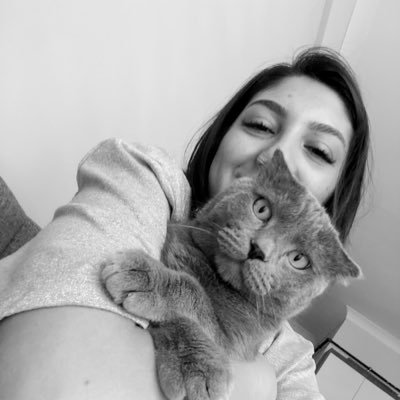 nazzzbb's profile picture. 