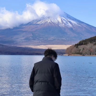 「Vtuberになりたい」その一歩を私たちが支えます! 共に活動を作り上げるマネジメントチームを募集中。 企画から運営、技術までワンストップでバックアップします。 やる気のある方、まずはDMでご連絡を!