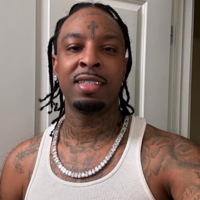 YURPRESIDENT's profile picture. talk2loyalty 👻