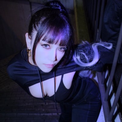 西村