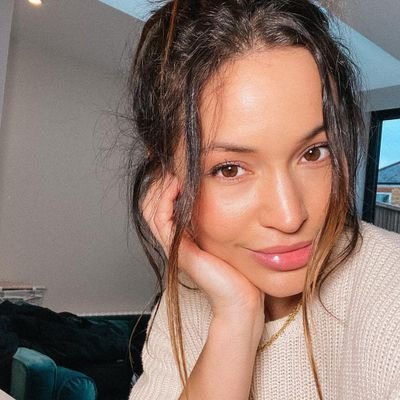 am real and honest woman ♥️...
I'm search for a special connection that light up my world like ✨ ... a love that brings endless 🌞 🌺 and warmth to my life 😍