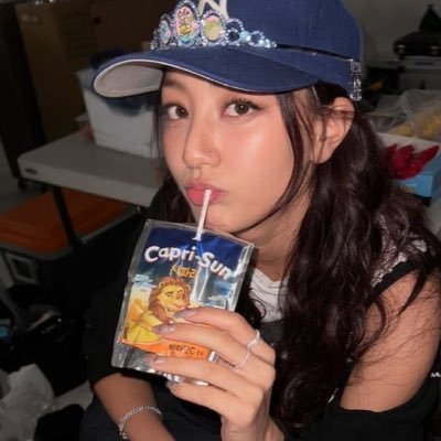 twicedive's profile picture. fucked up, anxious, too much