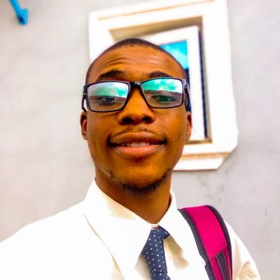 _designwithsam's profile picture. Social Media Manager | Creative Graphic & Brand Designer 😉 | I craft eye-catching designs to boost your brand ✨  Send a  DM now 👇