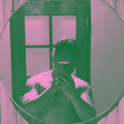 (T)he vibrant nonconformist | 5' 7