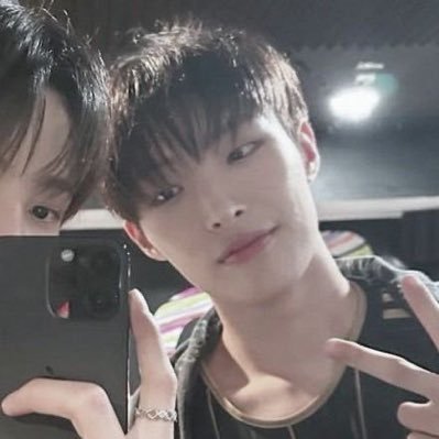 matching w/ my yunho @yunhosparker🩶 | fan account