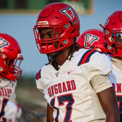 (RB/ATH) C/O 2027 Vanguard HighSchool Ocala/Fl (6’0) 3.1 GPA (185lbs) Phone#352-207-8056 TrxvisSmithh@gmail.com #GoneBeGreat