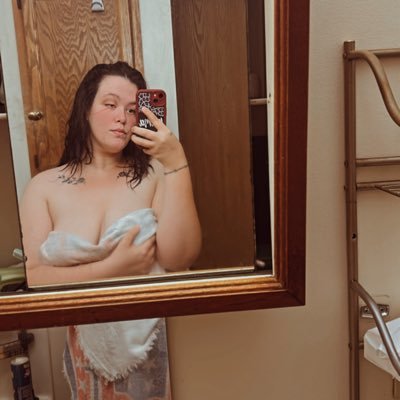 https://t.co/KqIk7ZBDK4 Check out my profile on Throne! buy me something you useless fuckers