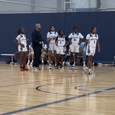 Owner of Prestige Management Group. We represent athletes. 🏈🏀🥎🏐Basketball Evangelist. Author: “Basketball Position Metric” 📕⭕️ Yoda #TalkSoon