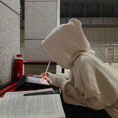 Lucete_na's profile picture. 일상+공부 / 2026년 9급 최종합격🍀