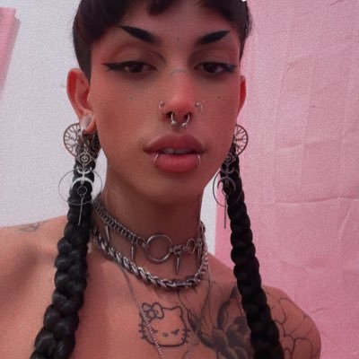 GenderFluid He/She /Furry/Type 1 Diabetic/🔞No Minors🔞/🇷🇺Russian-Puerto Rican🇵🇷/ Tips 💵= Attention 💕 UNBLOCK FEE $50