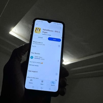 flyseaFx's profile picture. 