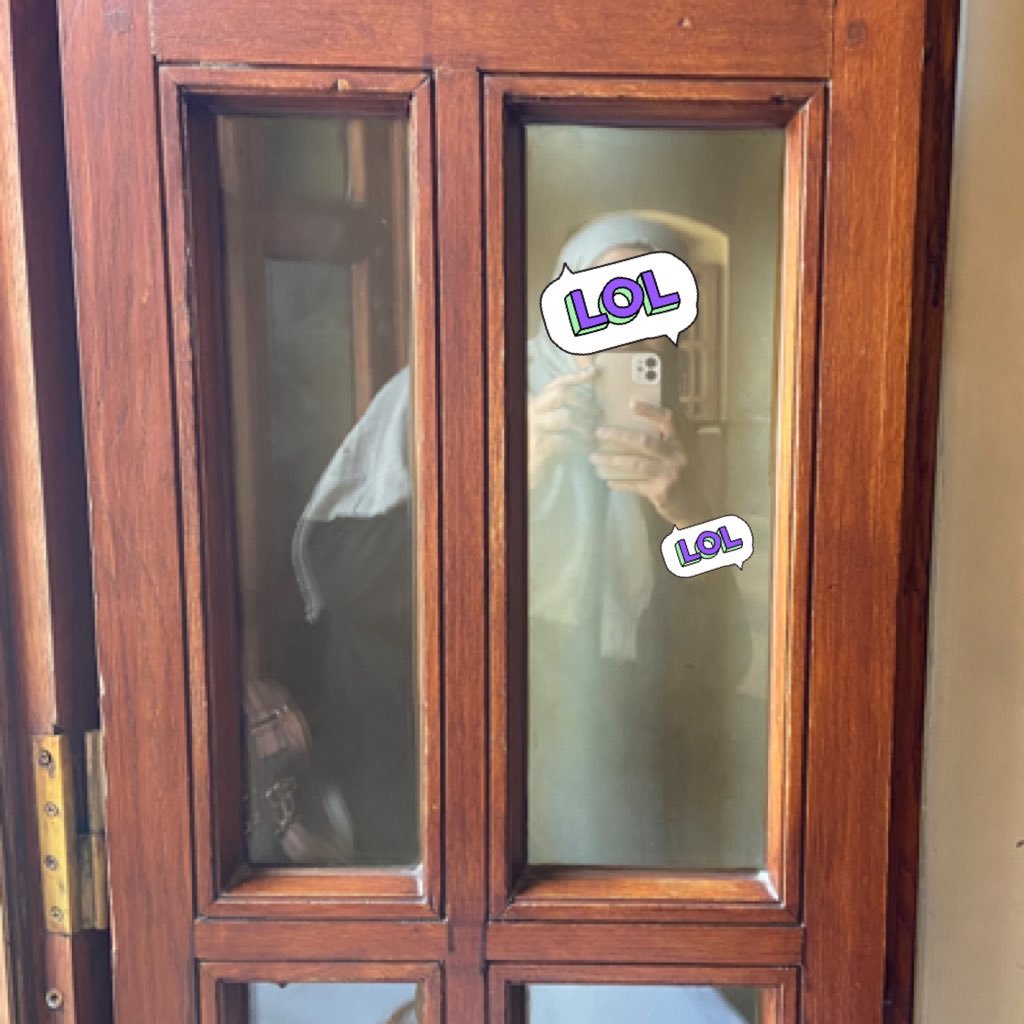 1_ayse_'s profile picture. öldürmeyen acı güçlendirir benimki mahvediyor