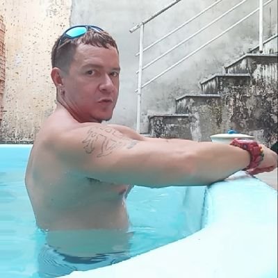 Aprendiz de sonhador e doutor nas horas vagas✌🏻
https://t.co/95yNuiKMHl
🍷🍷🍷🍷https://t.co/D5XKjmGg2g